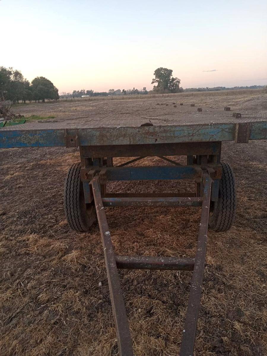 Acoplado Rural . .