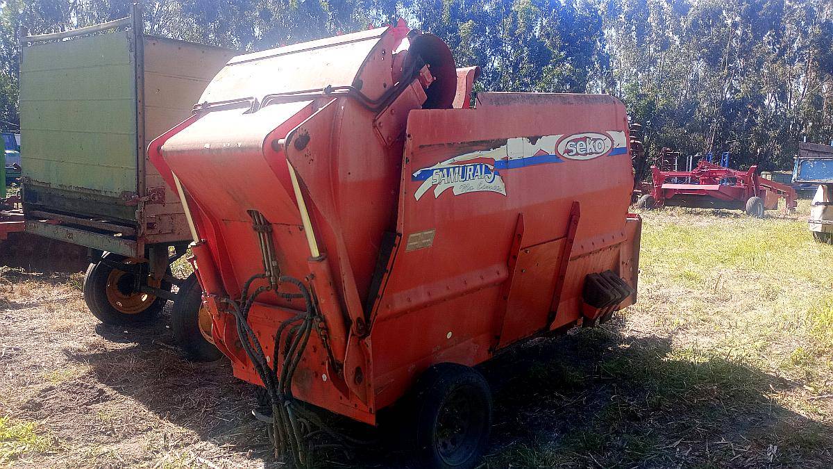 Mixer Desmenuzador con Auto Cargador