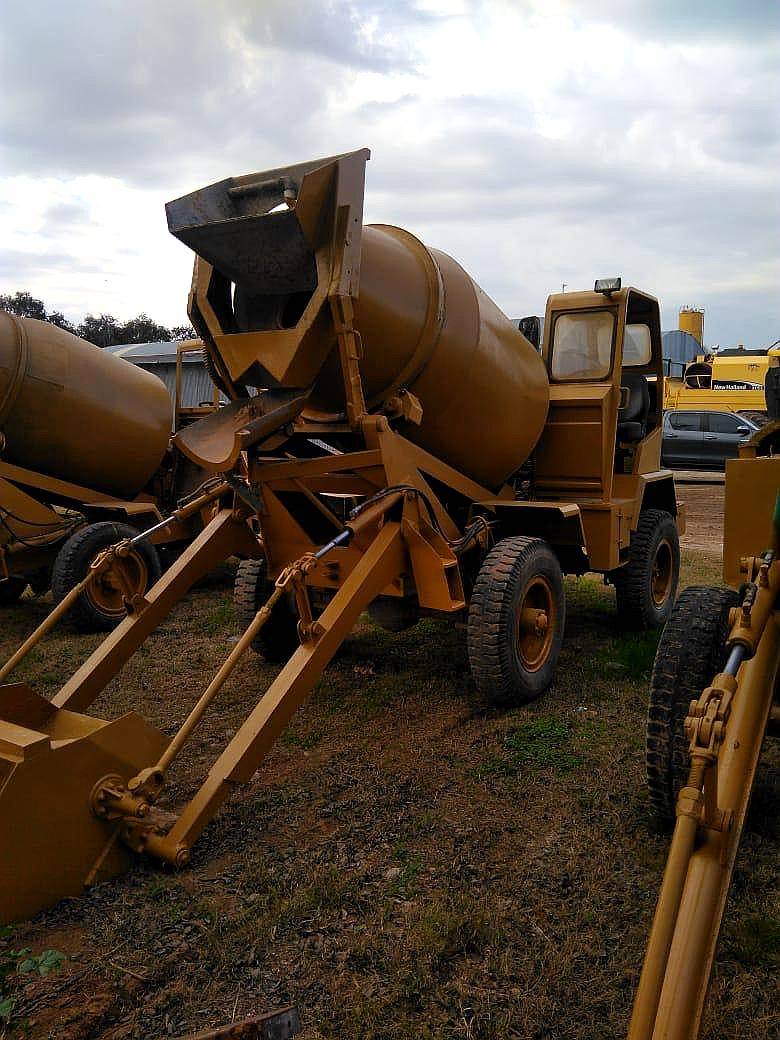 Mini Mixer Camion Hormigonero 2 M3 4X4 Estilo Fiori