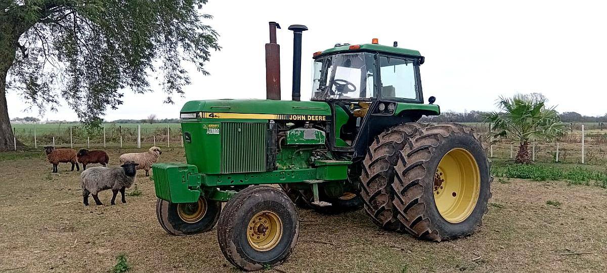 Vendo Tractor John Deere 4455