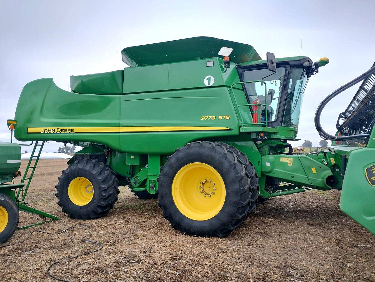 John Deere 9770 Sts. SD 635f. M 6600 HS. R 4700 HS. Piloto