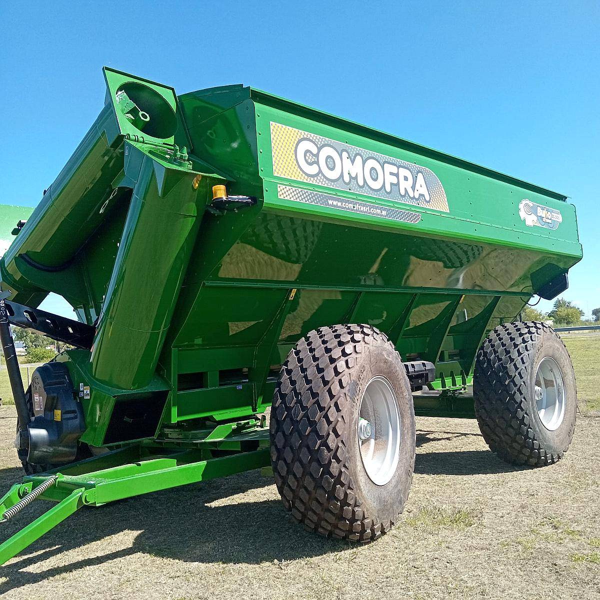 Tolva Autodescargable Comofra Buho Extreme