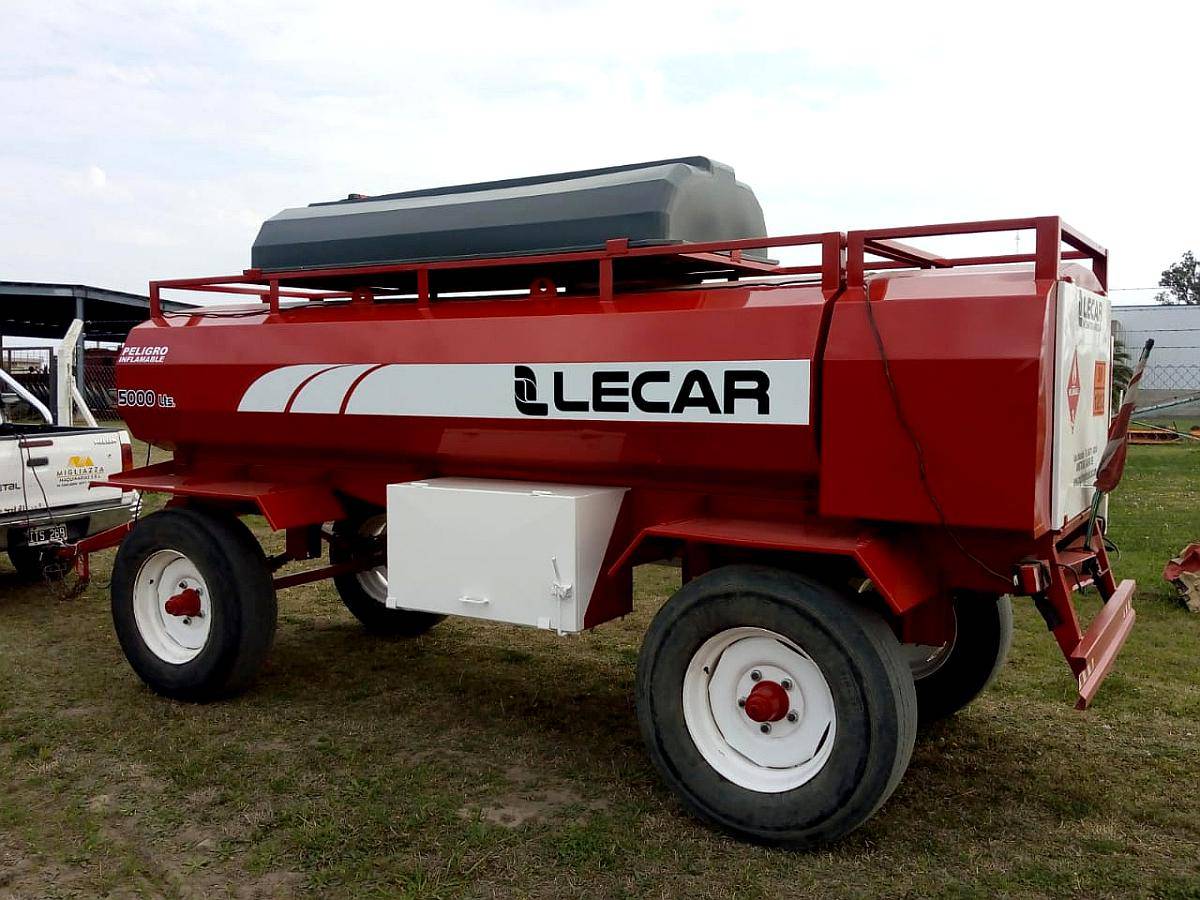 Tanque Combinado Lecar de 5000 Lts, 750 Lts Agua y Baulera