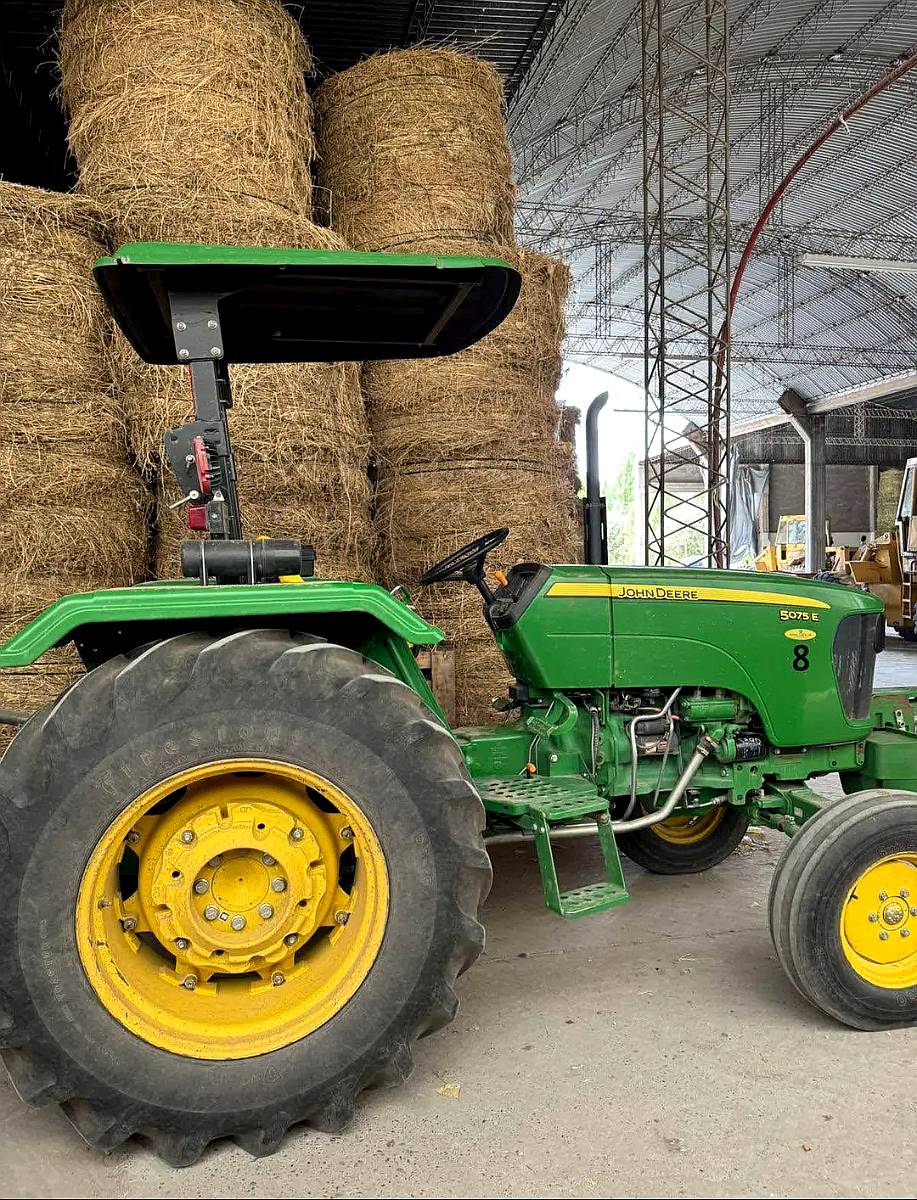 John Deere 5 0 7 5 e