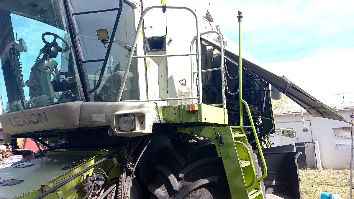 Claas 460 Evolution, 35 Pies con Piloto