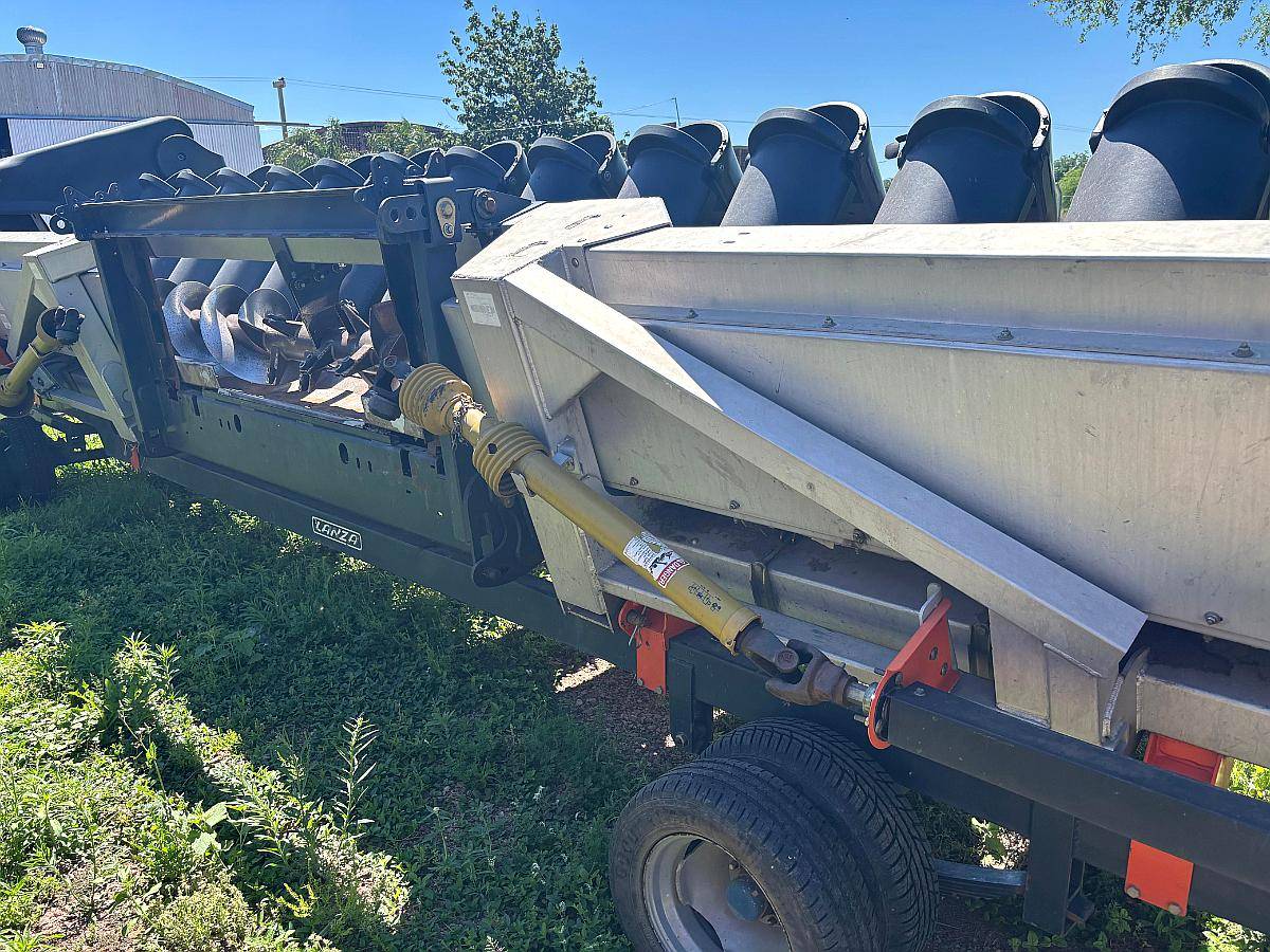 Vendo o Permuto Cabezal,maicero Akron 14 a 52 año 2020 Casi