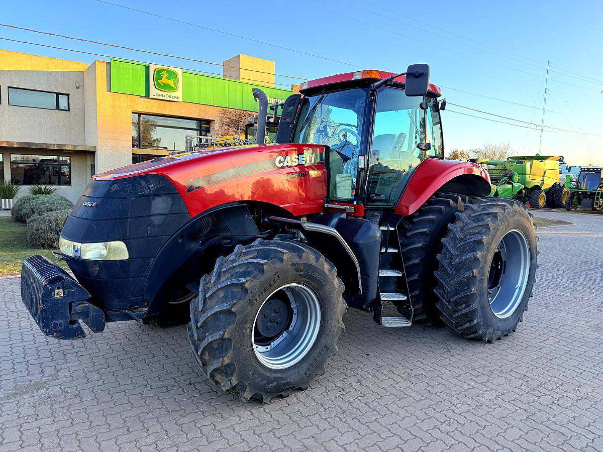Tractor Case IH Magnum 290, 290hp, 4wd, Dual, 2012.