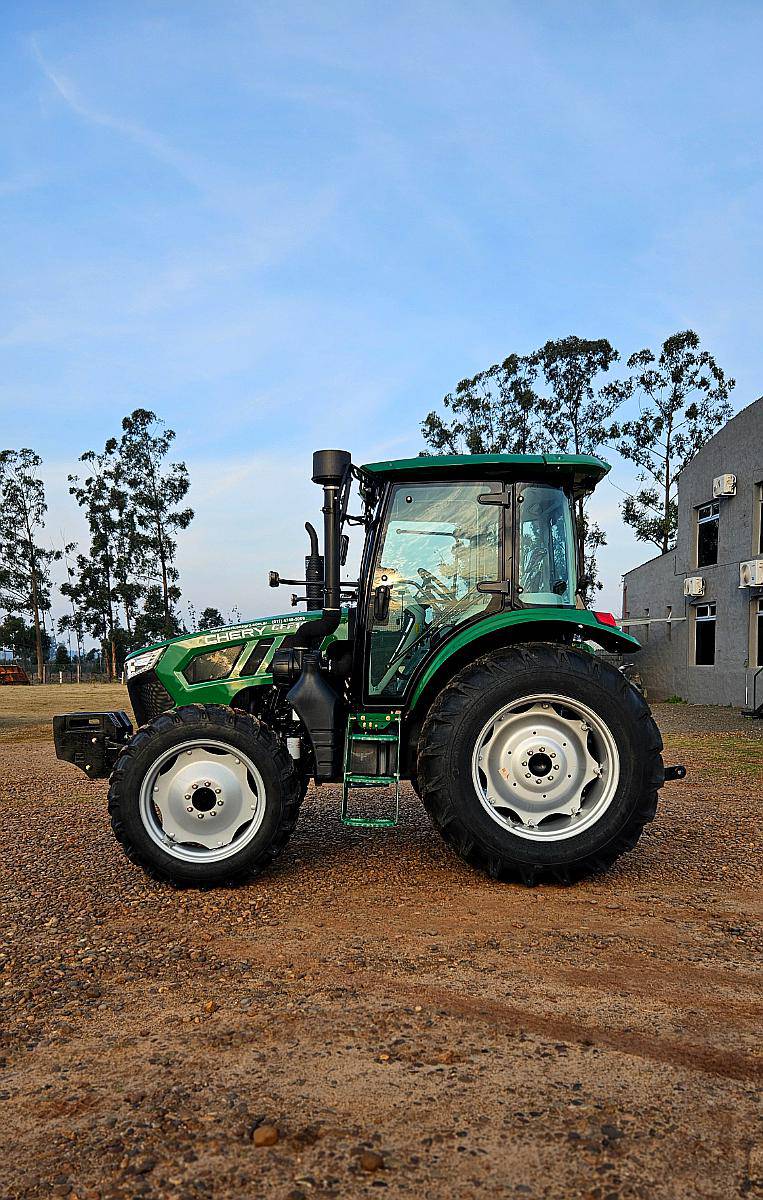 Tractor Chery RC1004 105hp Cabinado