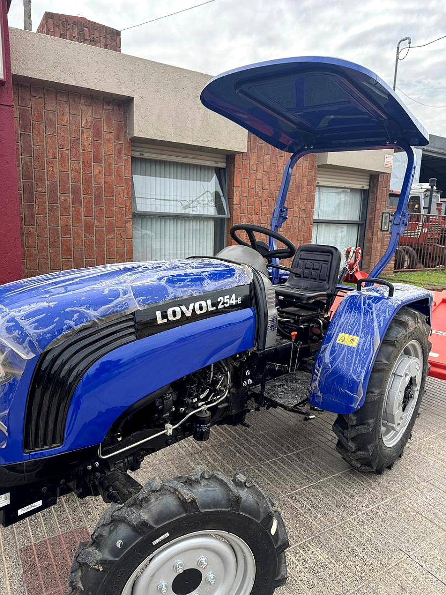 Tractor Lovol TE254 25hp 4X4 con Techo
