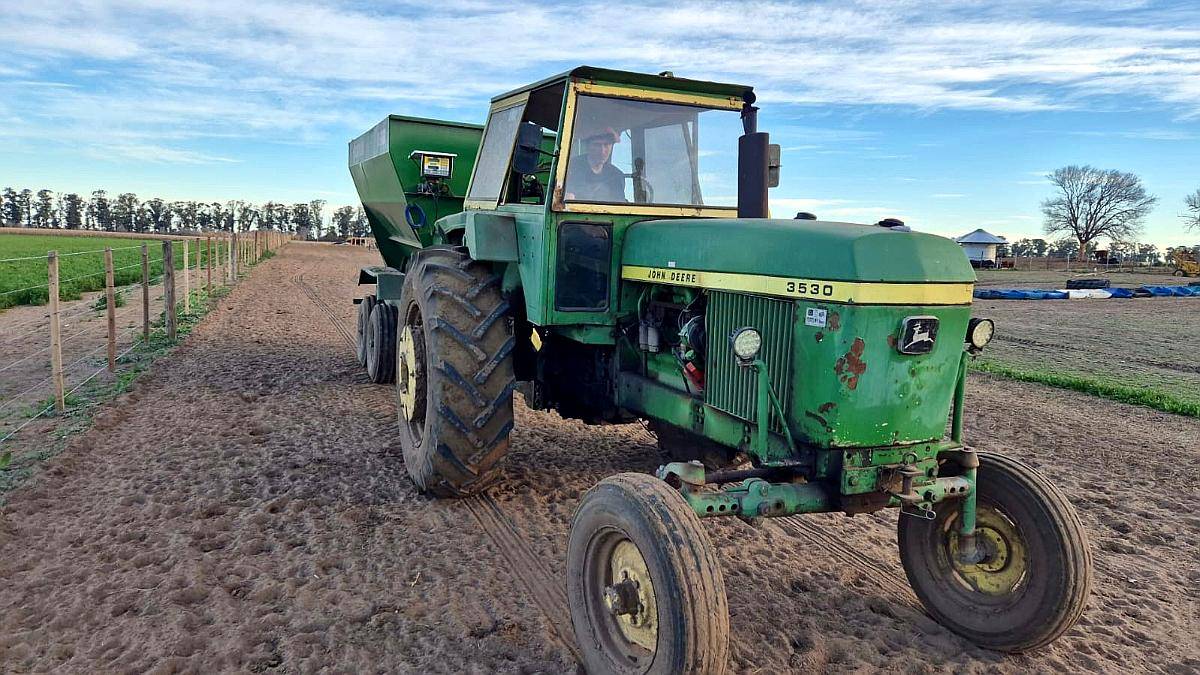 John Deere 3530 Toma de Fuerza Independiente