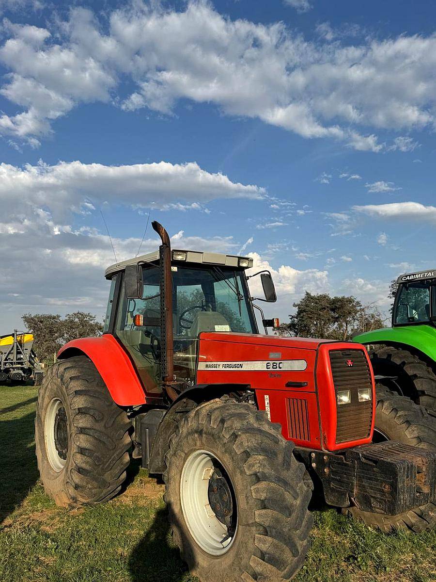 Tractor Massey Ferguson 680 año 2004 NO Tomo Usado