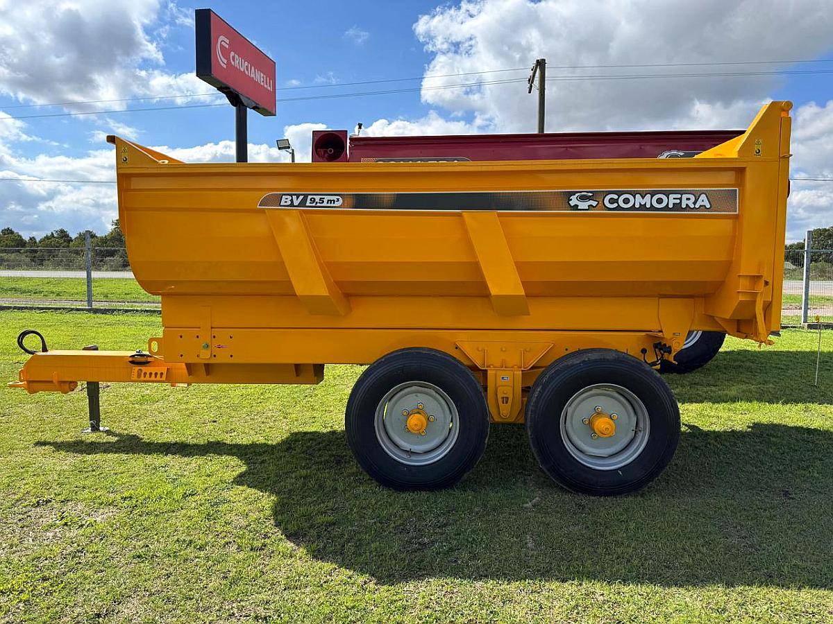 Batea Volcadora Comofra 4, 5, 8 y 9.5 M3