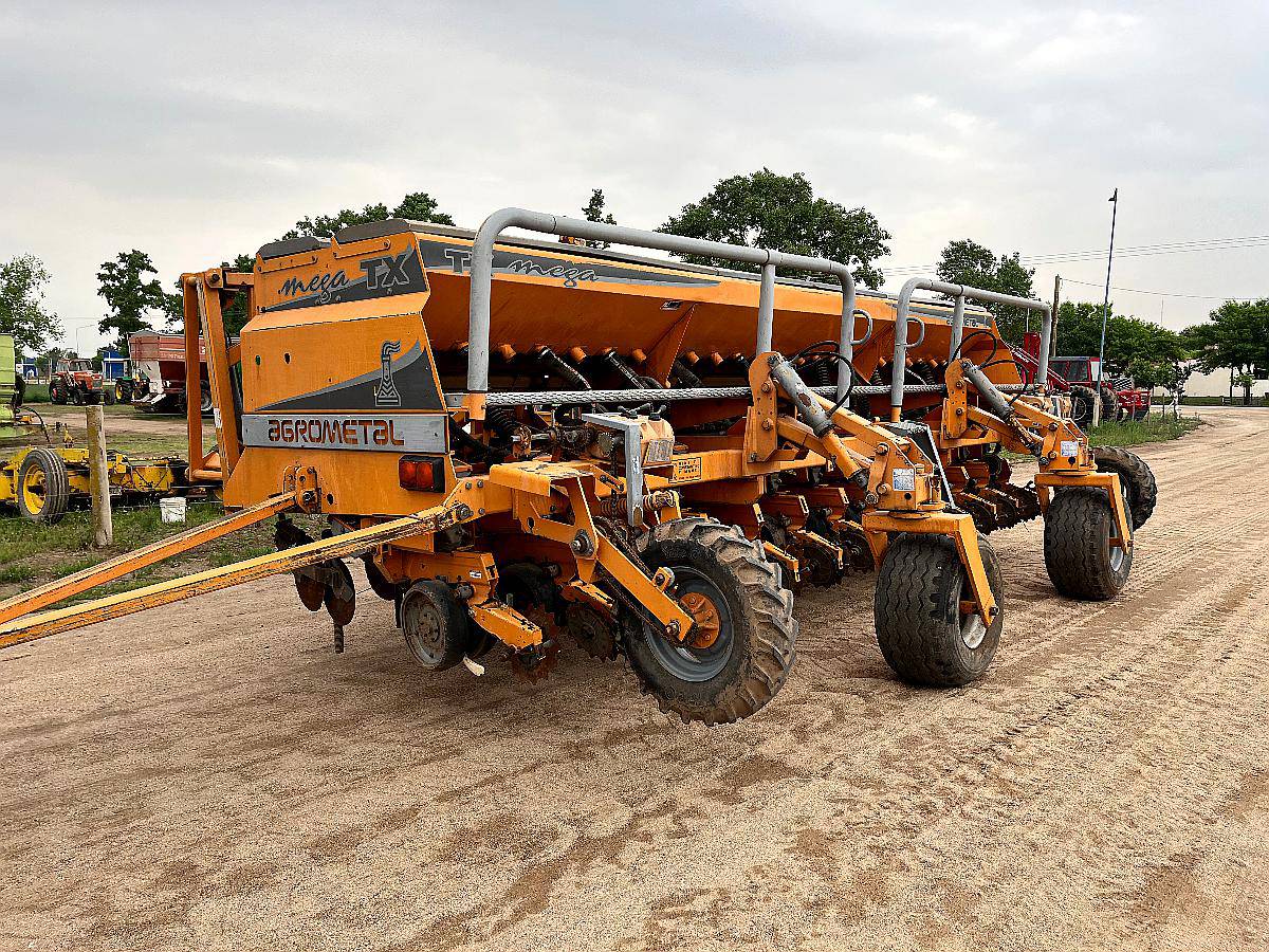 Sembradora Agrometal TX 13 a 52 Neumatica