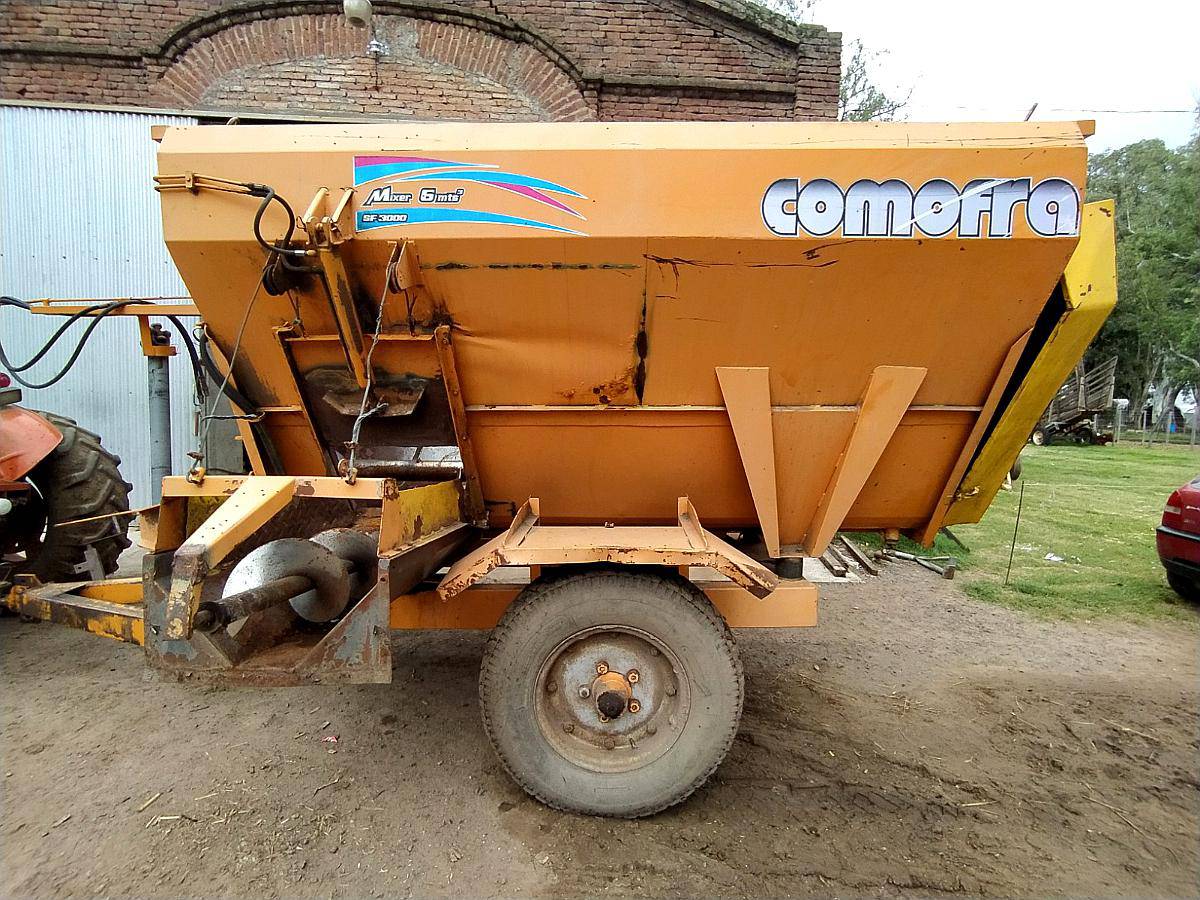Mixer Horizontal Comofra - 6 M3 - Balanza Magris - EXC EST