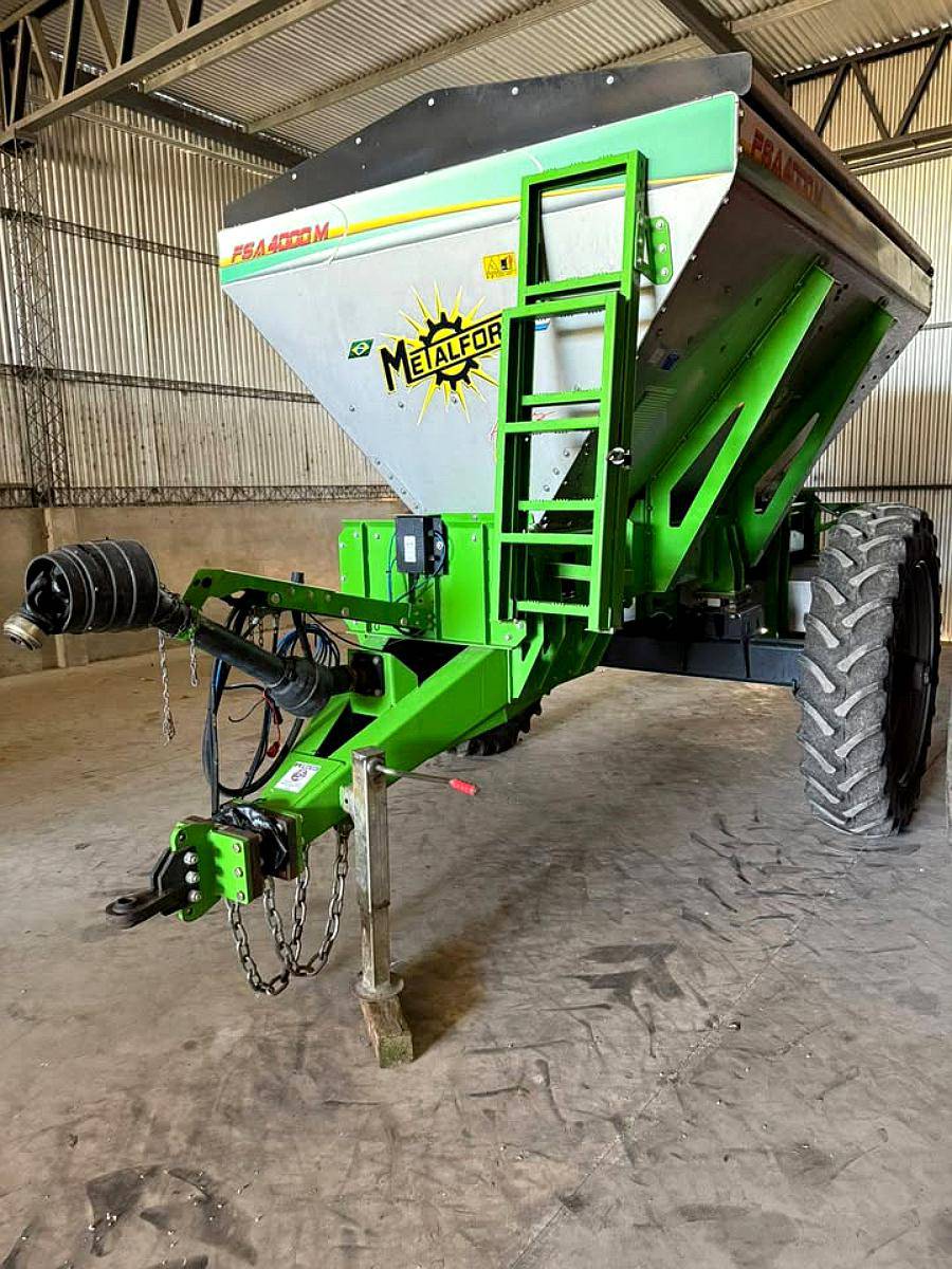 Fertilizadora Metalfor FSA 4000 Lts