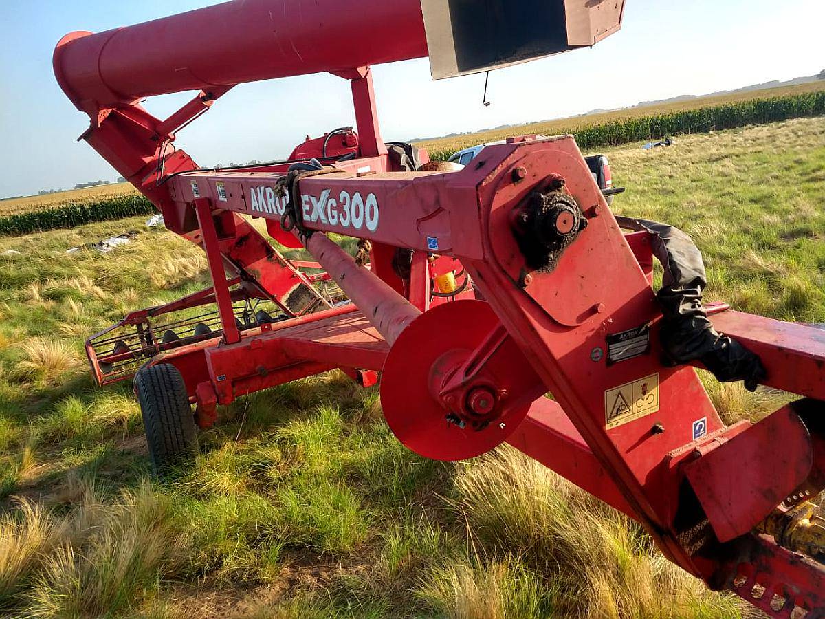 Extractora Hidraulica de Granos Akron EXG 300