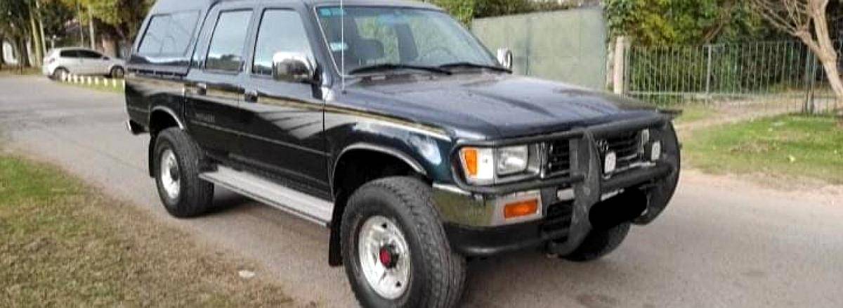 Toyota Hilux SR5 Motor 2.8 4X4 año 2001