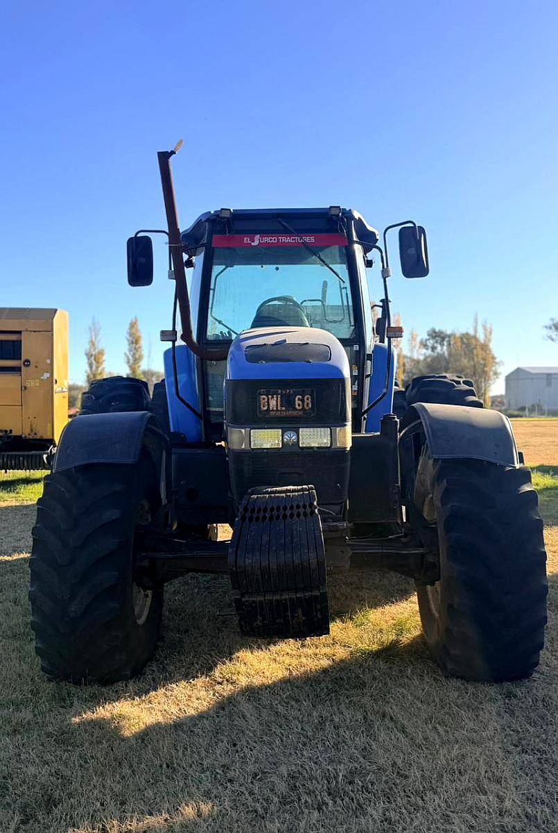 Nh Tractor 7040 TM