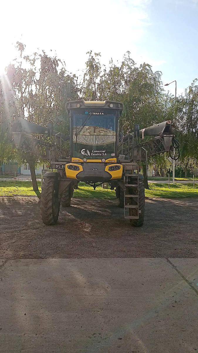 Pulverizadora Autopropulsada Pla MAP 3.300 – Mod. 2018 Usada