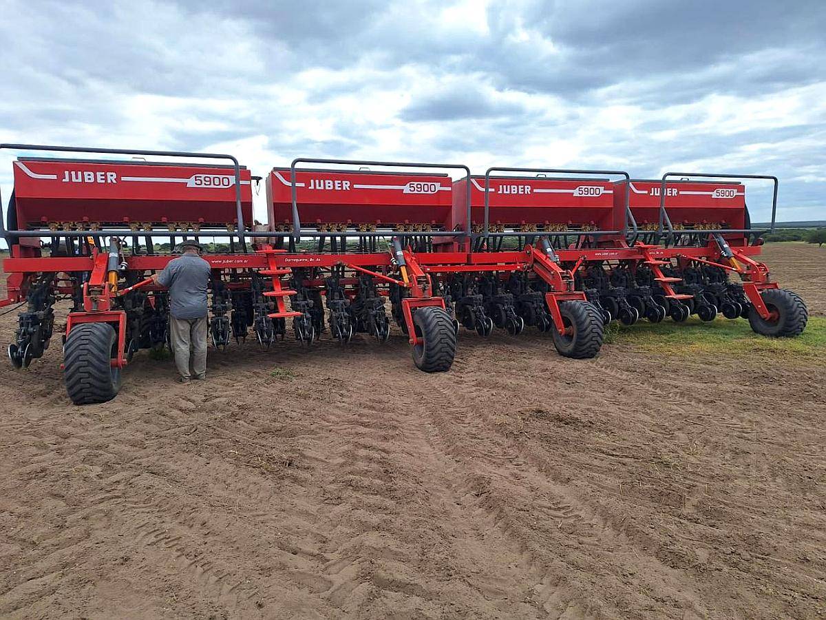 Sembradora Juber 5900 de 44 a 21 con Kit Mecánico a 52