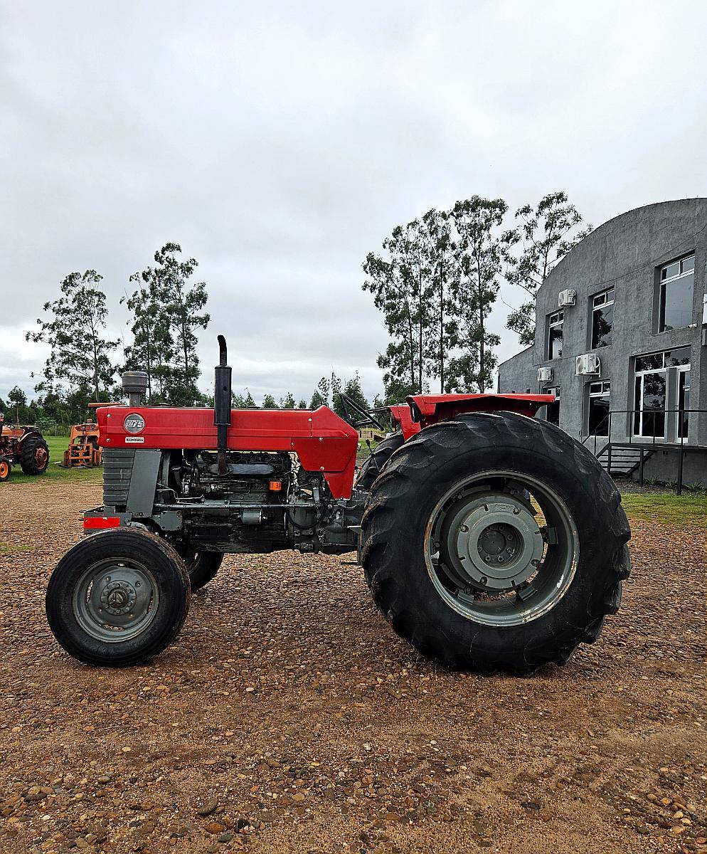 Tractor Massey Ferguson 1075
