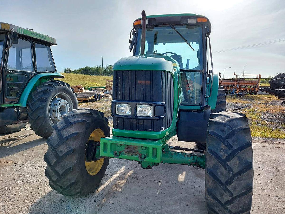 Tractor John Deere 6125j 125 HP Año 2010 us 57.600 Agroads