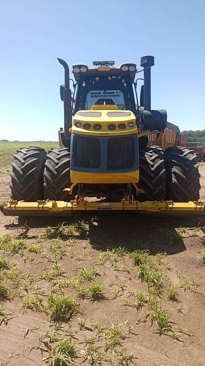 Pauny Bravo 710, Centro Cerrado