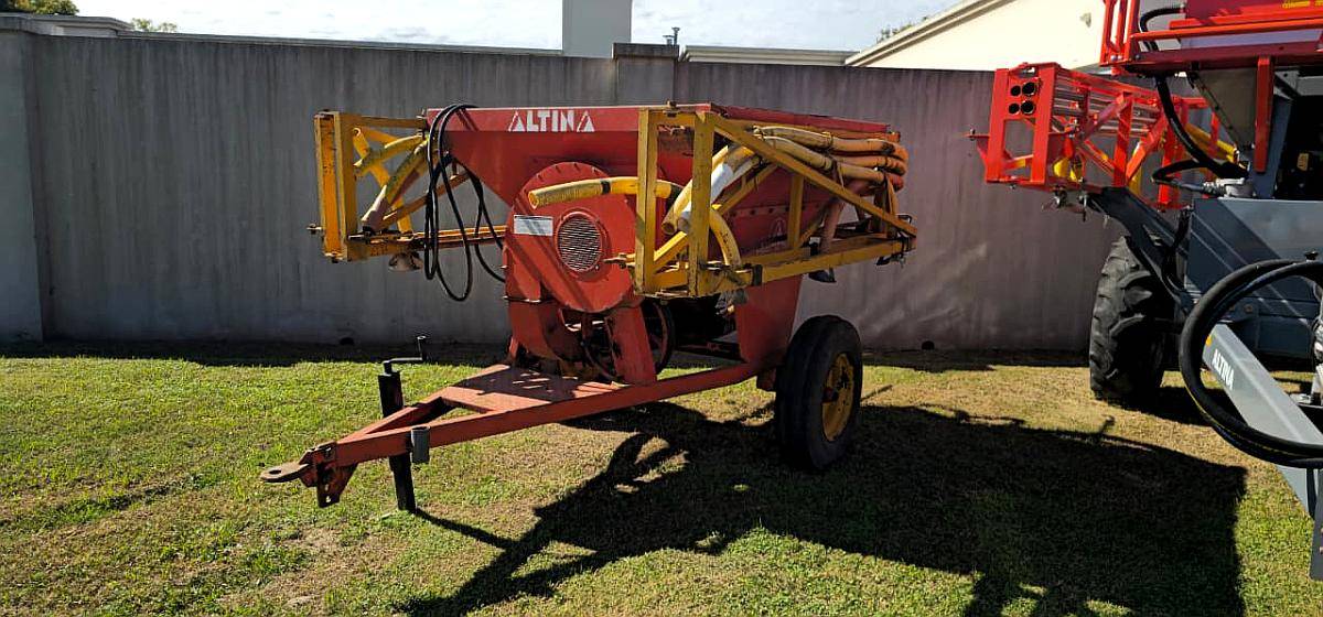 Fertlizadora HP 1500 Altina (usada)