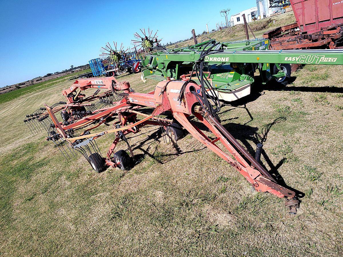 Rastrillo Kuhn GA 7822