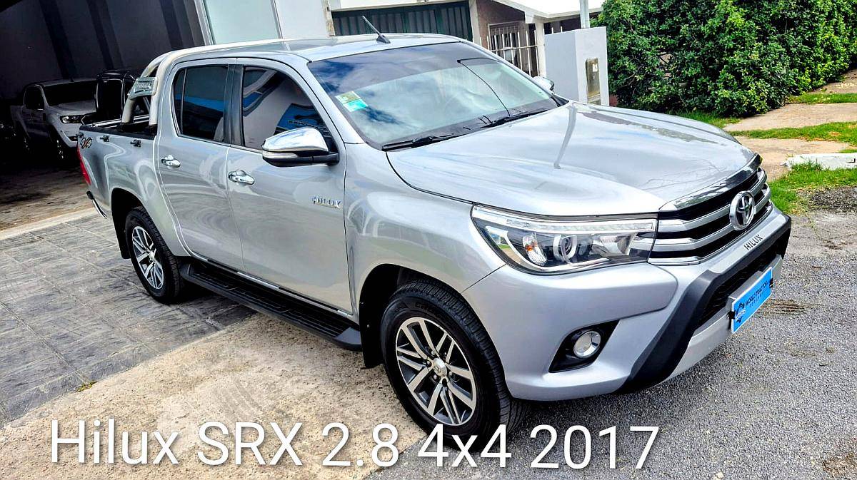 Toyota Hilux SRX 2,8 4X4 (2017)