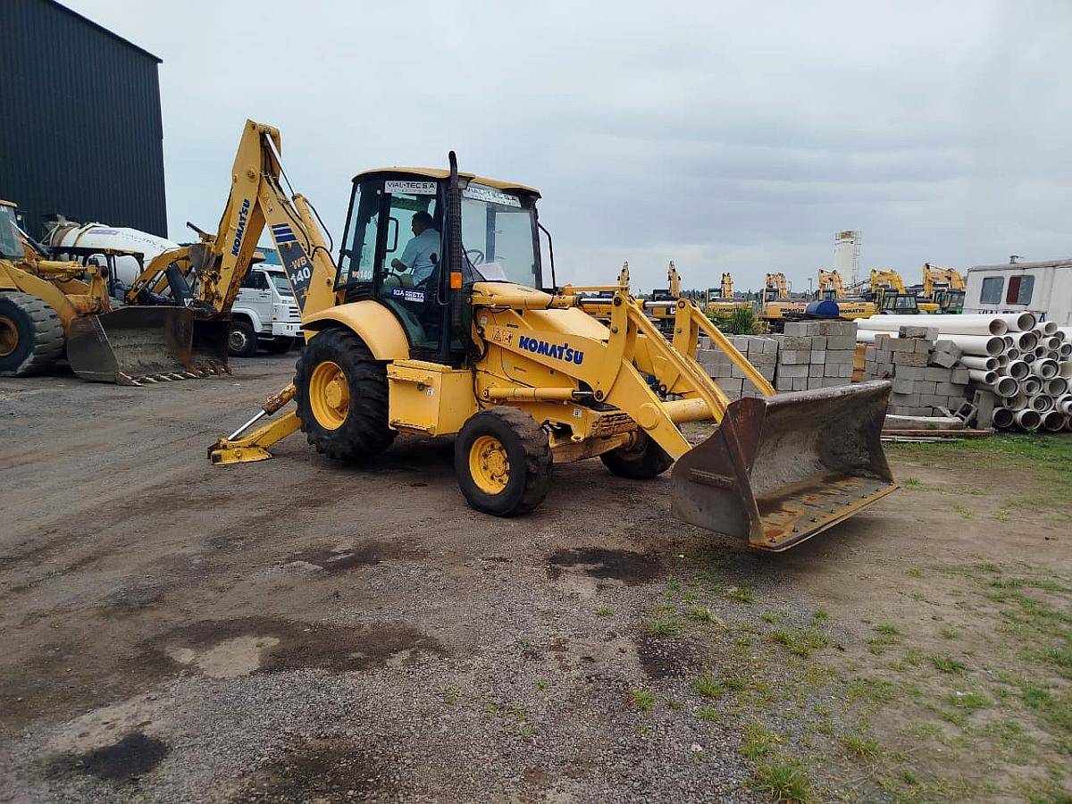 Retroexcavadora Komatsu WA140 2005