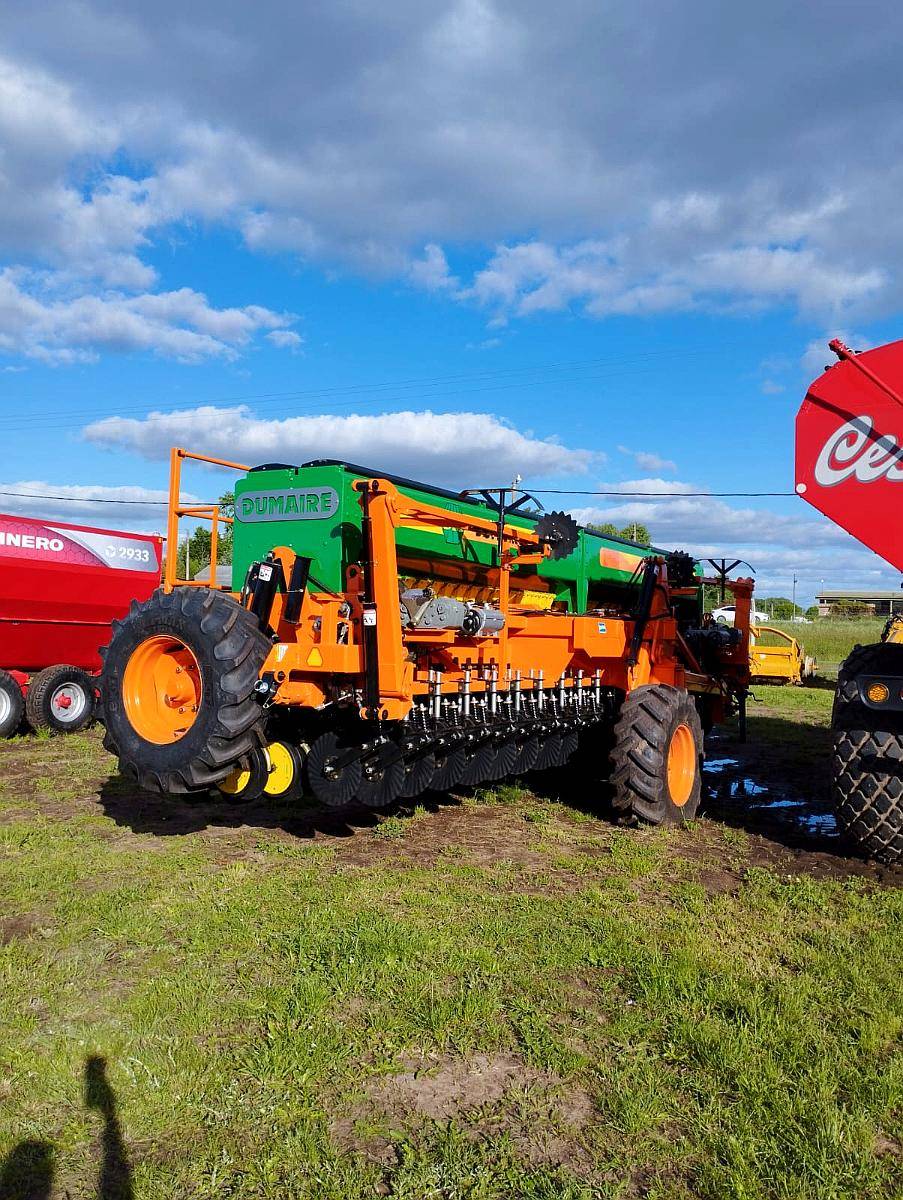 Sembradora Dumaire 710 Serie 2