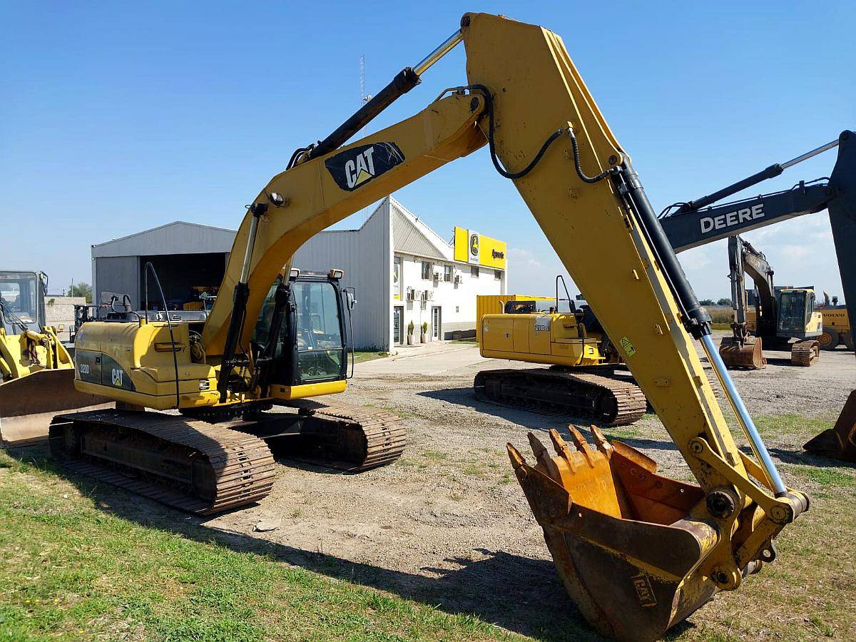 Excavadora Caterpillar 320 Usada