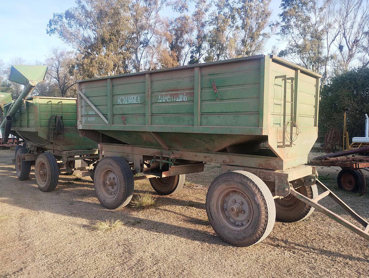 Metalurgica Argentina de 8