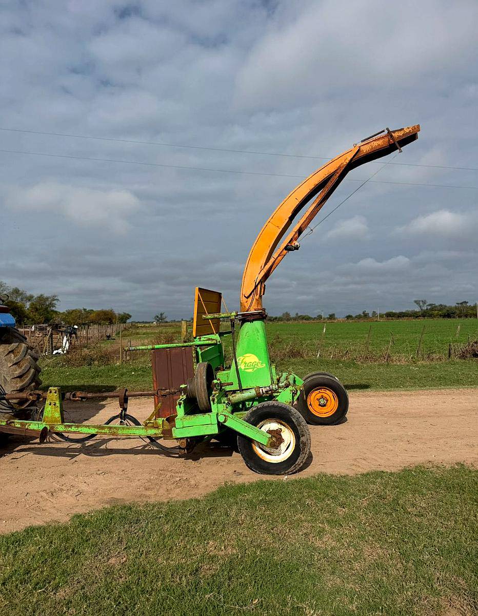 Picadora de Forraje Fraga, año 2010, 3 Surcos a 52