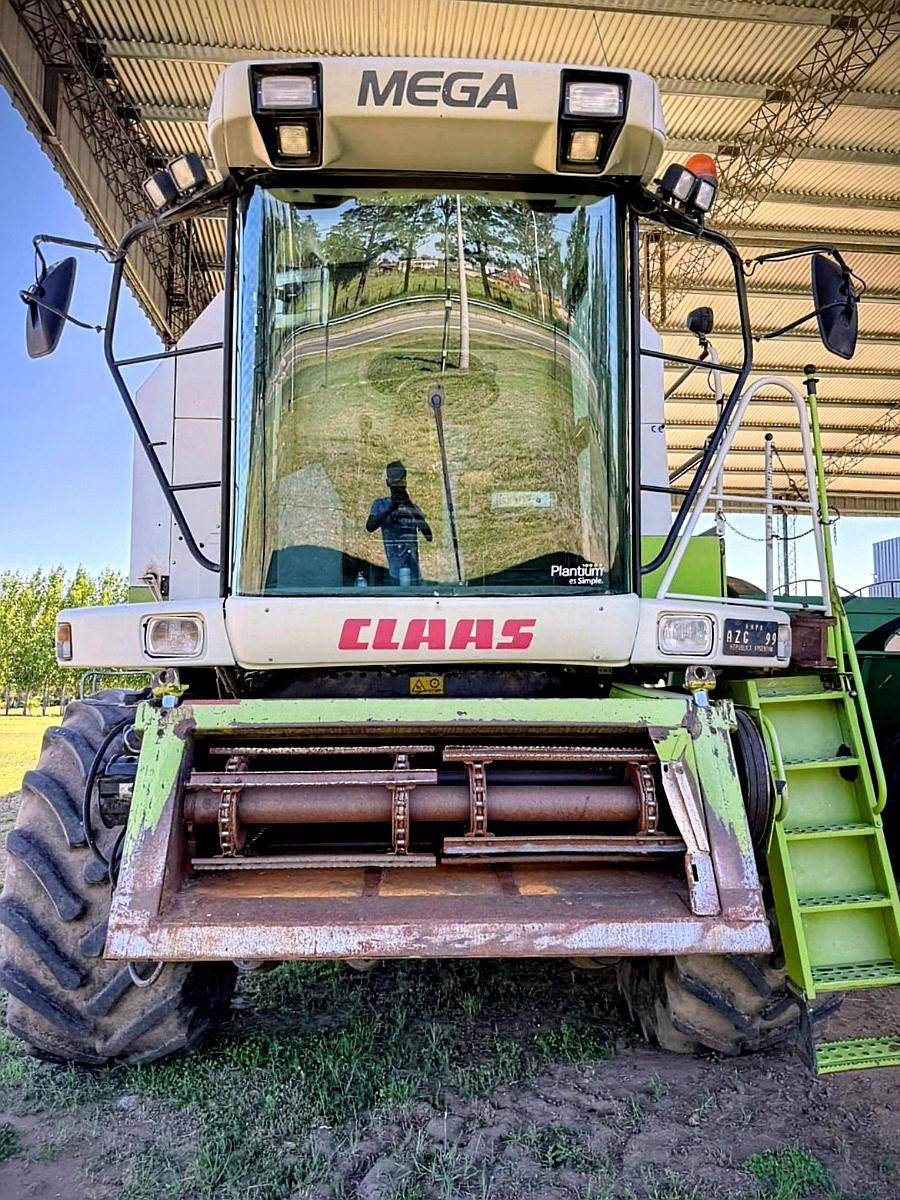 Claas Mega 370 año 2005 30 Pies