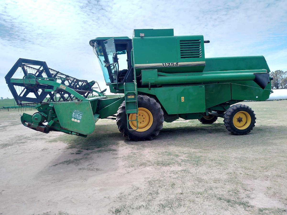John Deere 1175 A. año 1998. 6000 Hs Fabrica