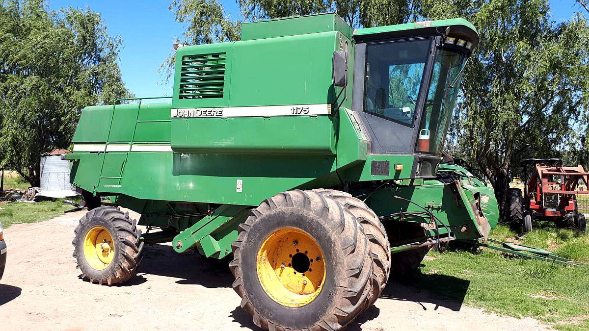 John Deere 1175 con Duales