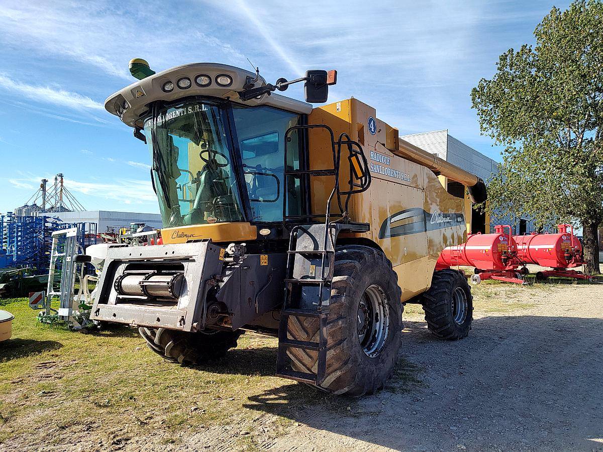 Cosechadora Challenger 660. con Draper 35 Pies