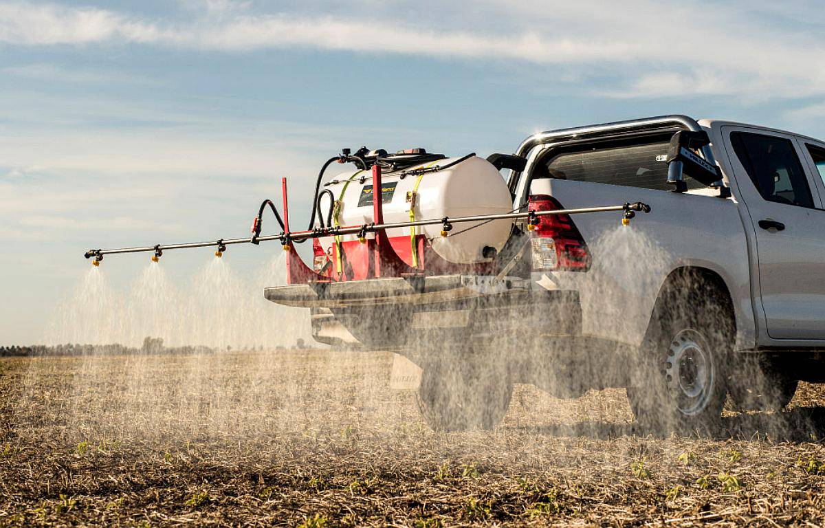 Pulverizador AM 210 Botalón 4,2 Metros