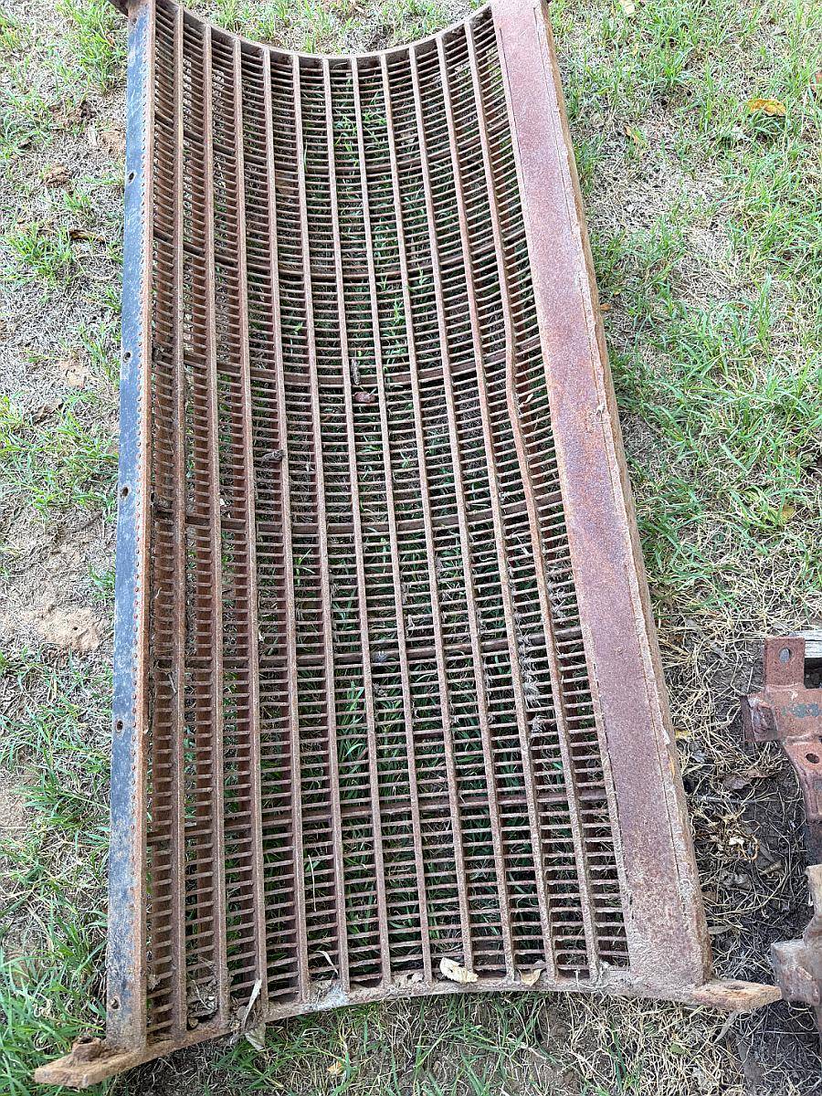 Plancha Saranda/reja Arado/pesa Valtra/ Barra Dientes/camisa