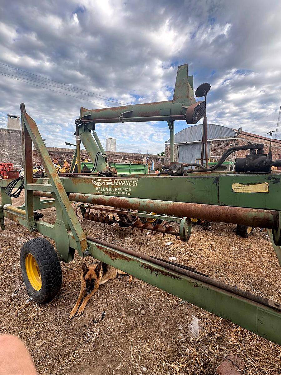 Extractor / Cargador de Grano Ferrucci en Cordoba