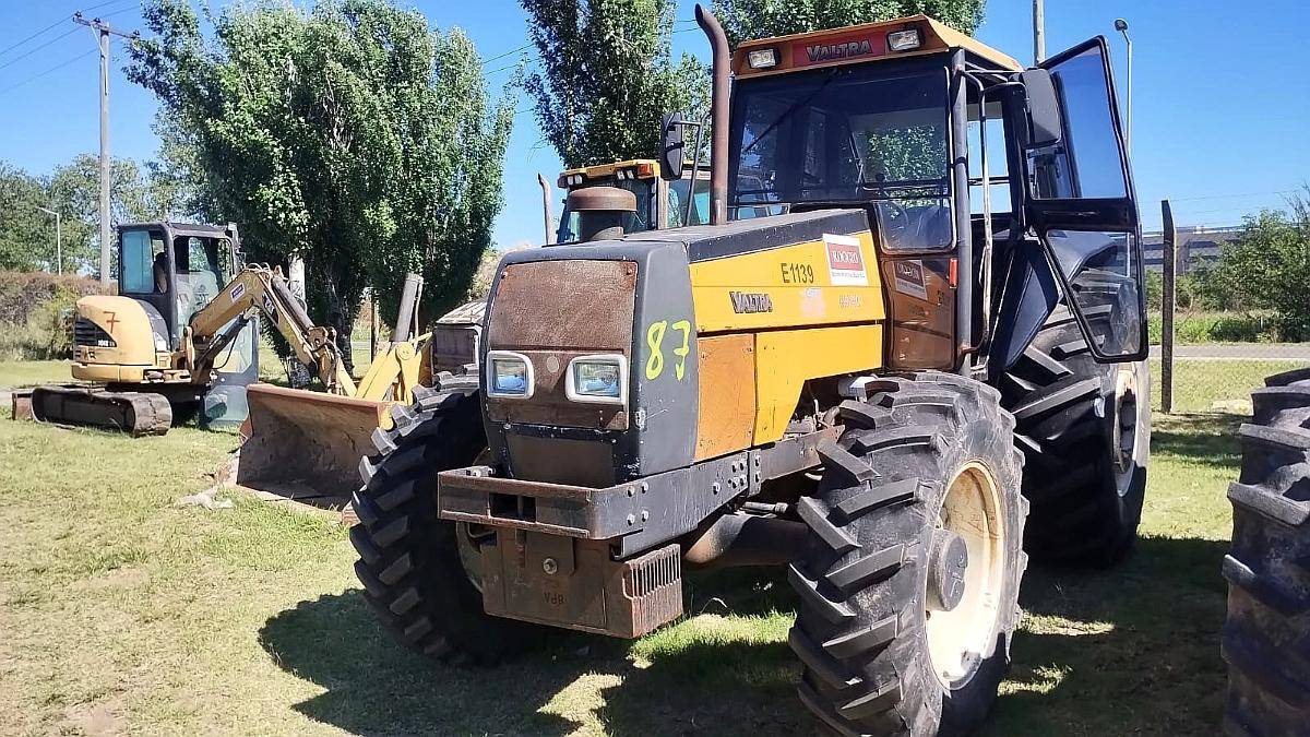 Tractor Valtra BH140 140hp