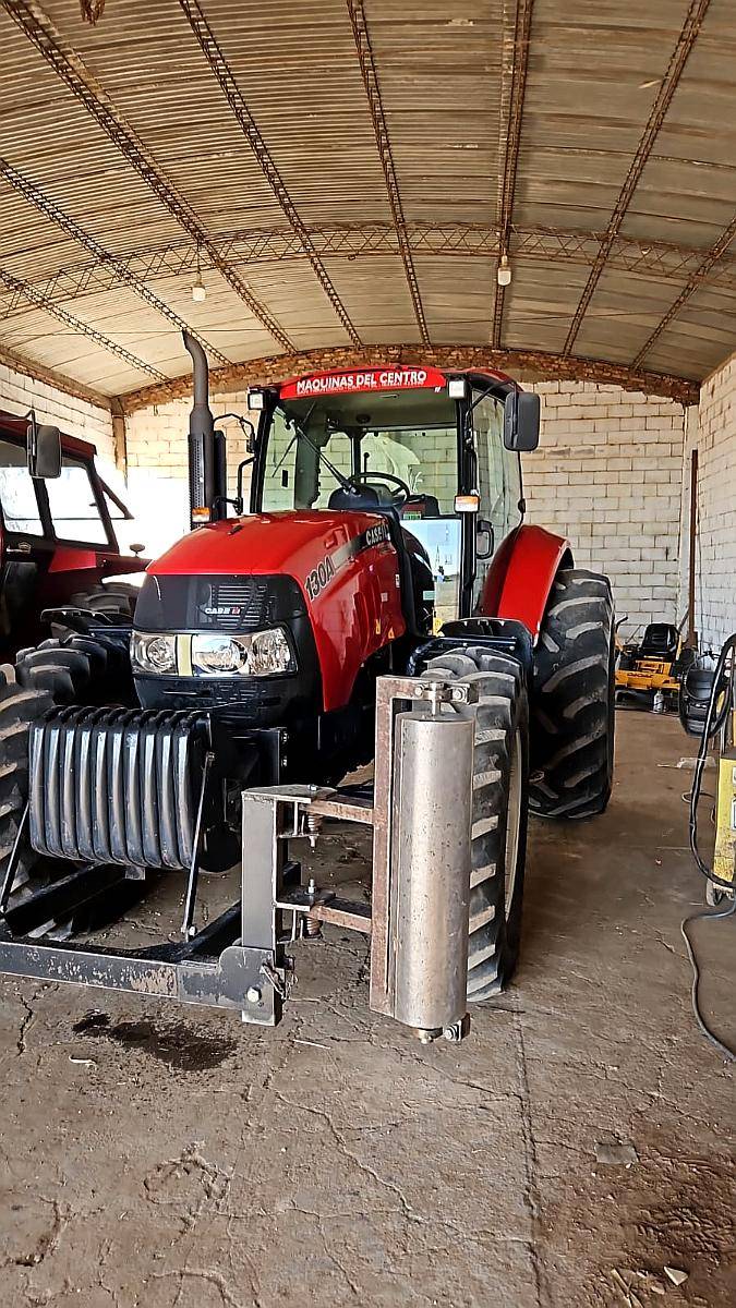 Tractor Case Farmall 130, año 2017
