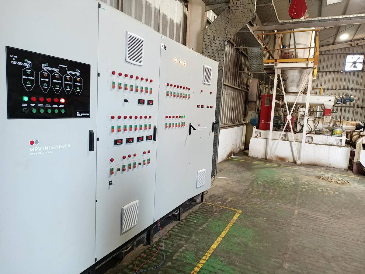 Extrusores de Vanguardia Líneas Completas