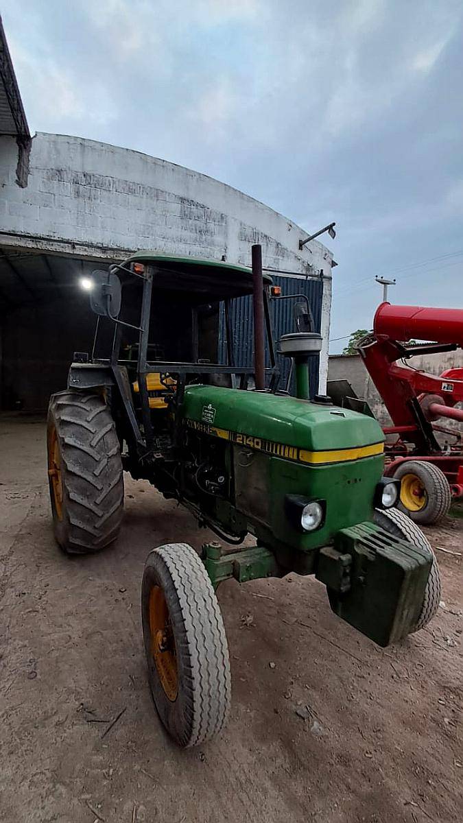 Tractor John Deere 2140