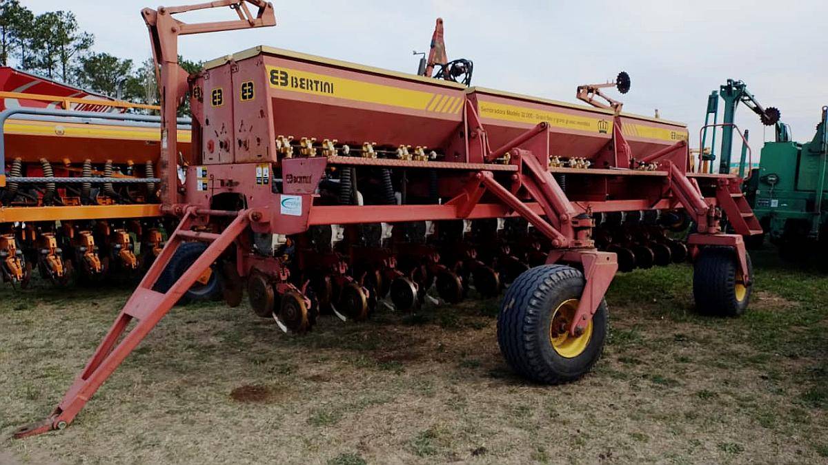 Sembradora Bertini 32.000 de 33 a 21