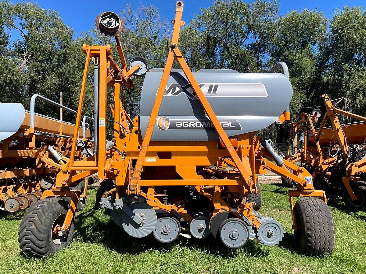Sembradora Grano Fino Agrometal Mxyii 47-21,