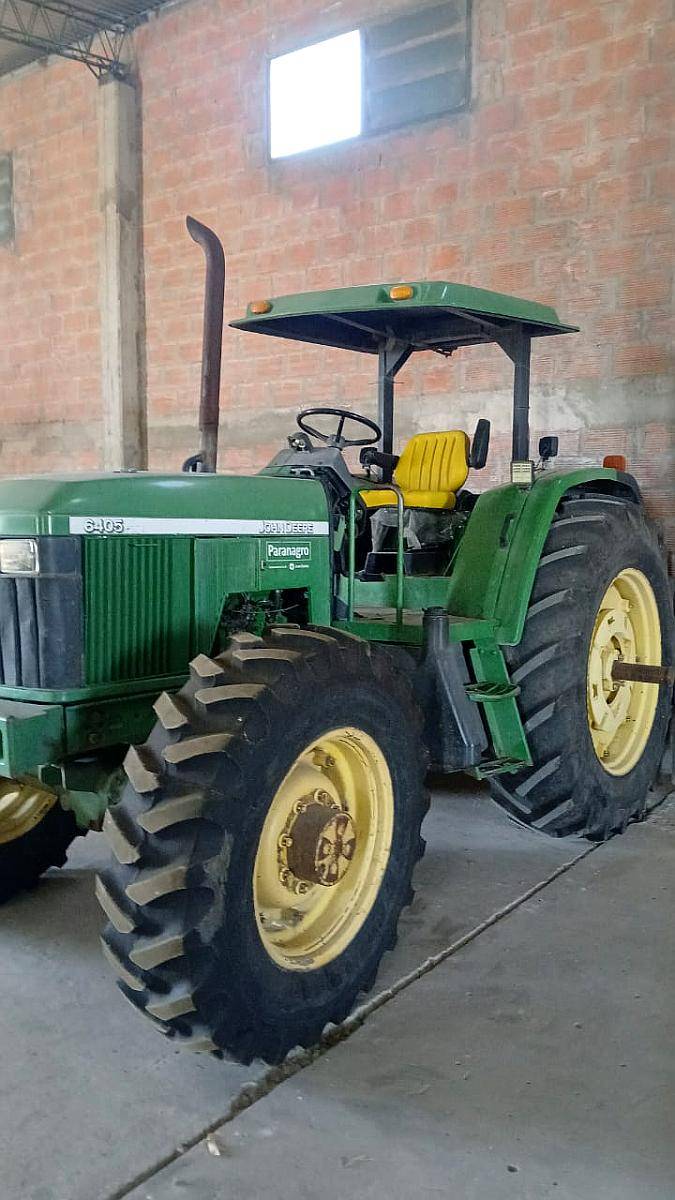 Tractor John Deere 6405, año 2004, 106 HP, Doble Tracción