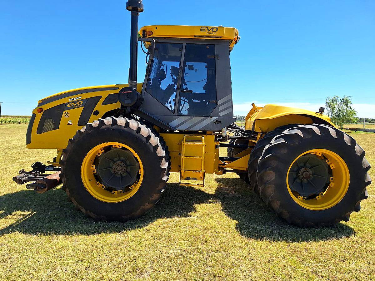 Tractor Pauny 2016 EVO Centro Cerrado Piloto y P Rastrojos